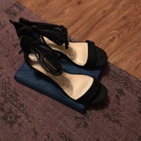 Shoes - Picture 1 of 5
